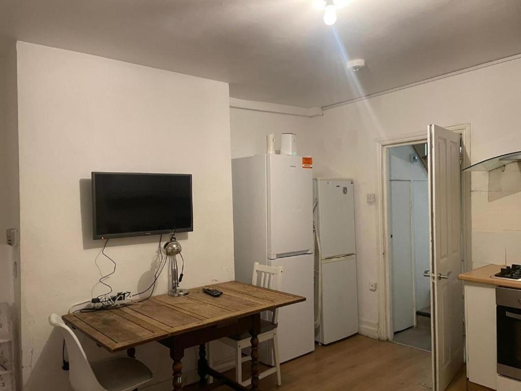 Guest House Balham, South London Spacious, Lambert, 6 Rooms Available Стая снимка
